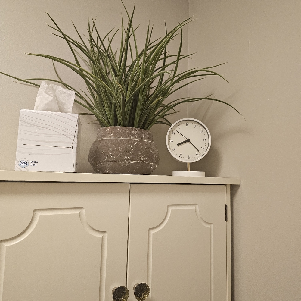 Small clock - Picture 3 of 3